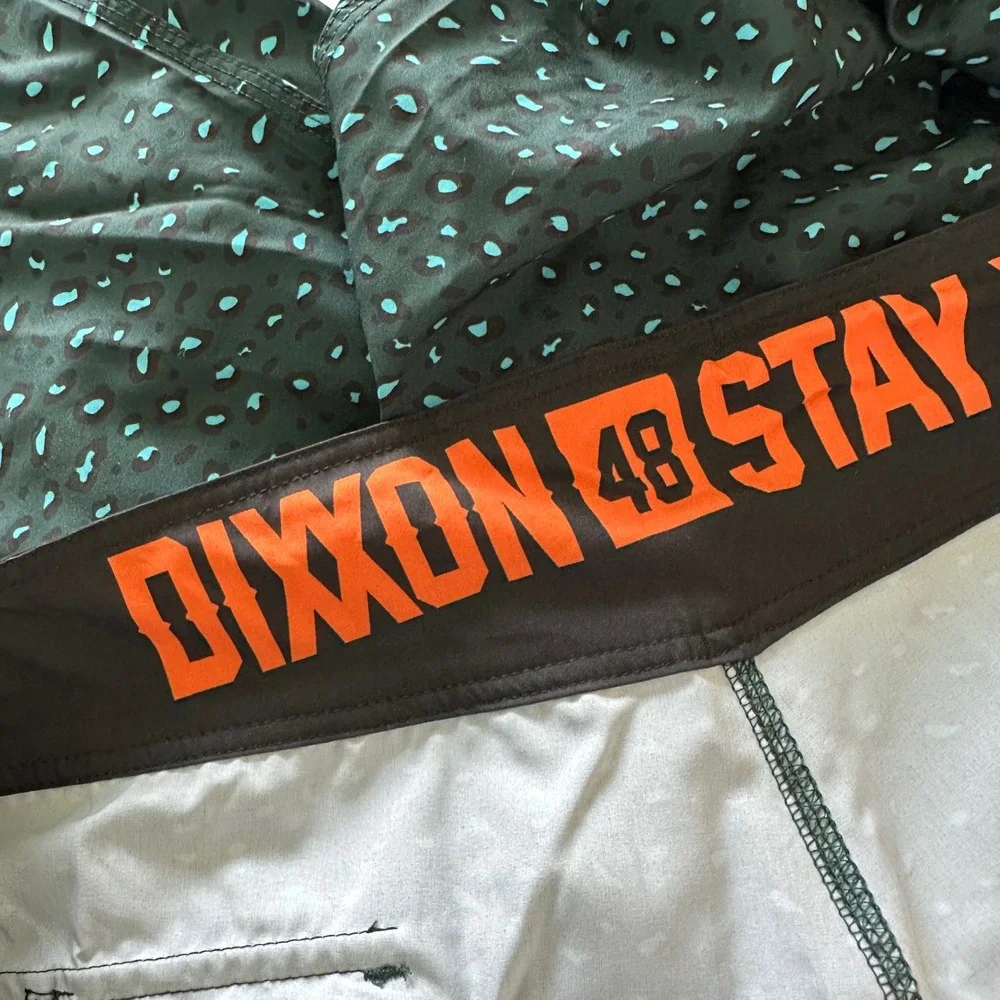 Dixxon Flannel Co Mens Cheetah Boardshorts Teal Animal Print Swim Trunks Size 48